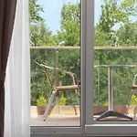 فندق Ramada By Wyndham Istanbul 4*