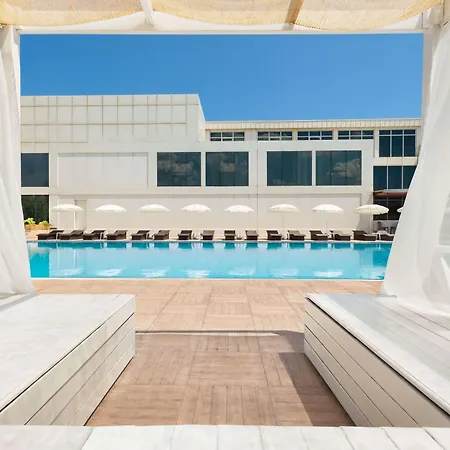 Ramada By Wyndham Istanbul Hotel 4*