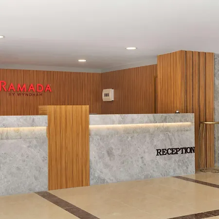 酒店 Ramada By Wyndham Istanbul 4*