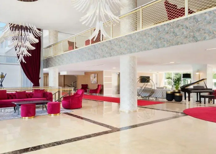 Ramada By Wyndham Istanbul Шиле