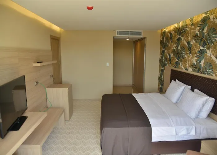 Ramada By Wyndham Istanbul Отель Шиле